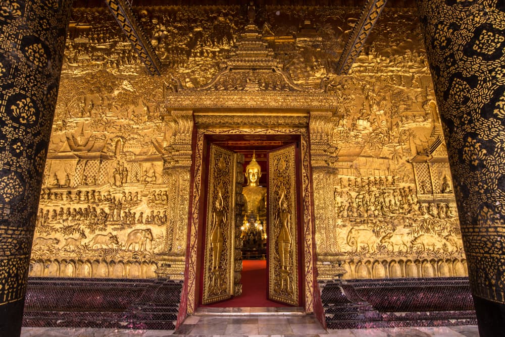 Wat Mai Suwannaphumaham