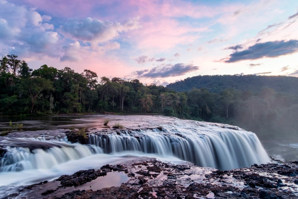 waterfall attapeu 5bbb6b150b4a2000174cf130