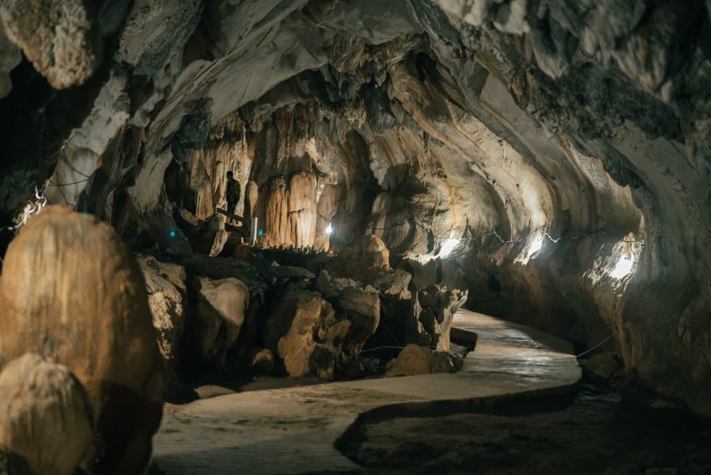 Vieng Xay Caves
