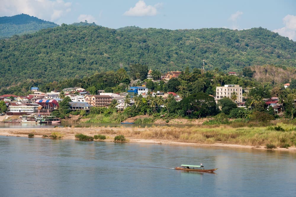 houay xay shutterstock 1772628815